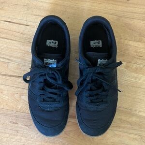 Onitsuka Tiger Ultimate 81 Black with Black Stripe with Gum - Mens US 7/EURO 40
